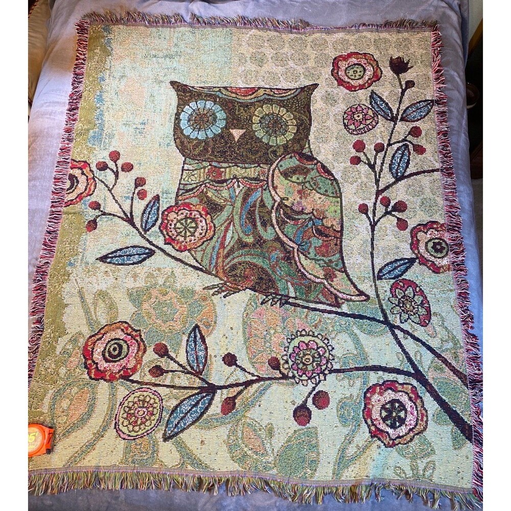 Owl Tapestry/Throw Blanket 50“x 60" New Without Tags, C-3